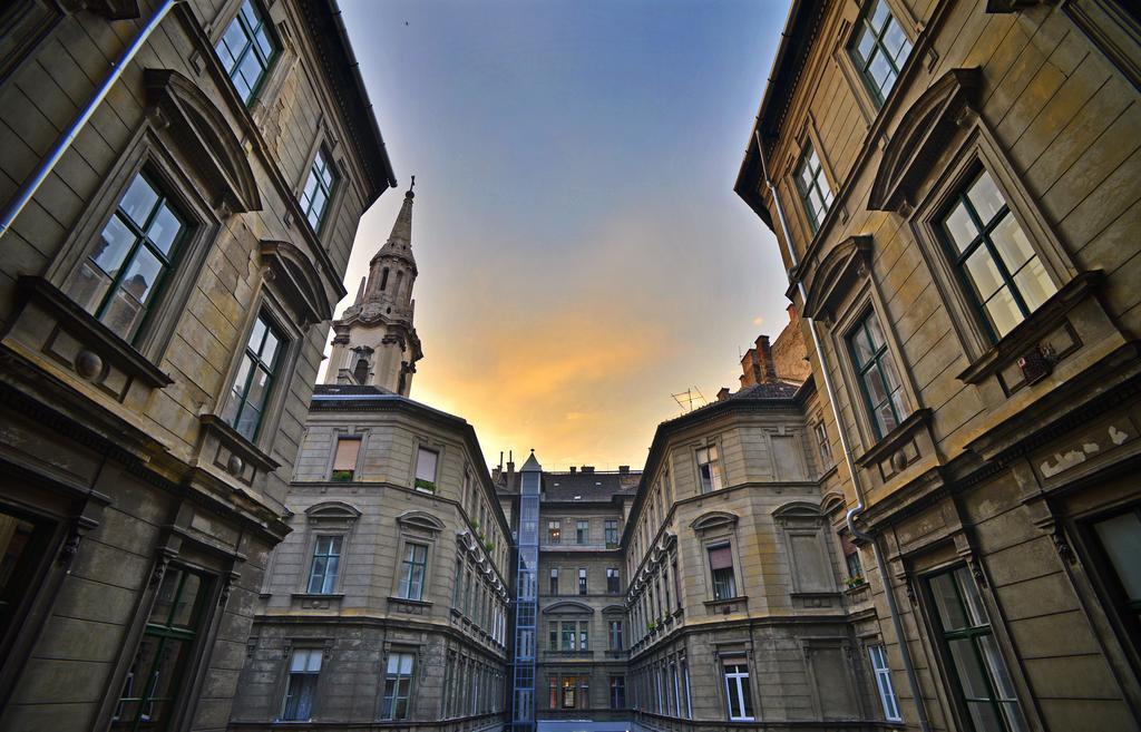 Focus Point Apartments Budapest Bagian luar foto